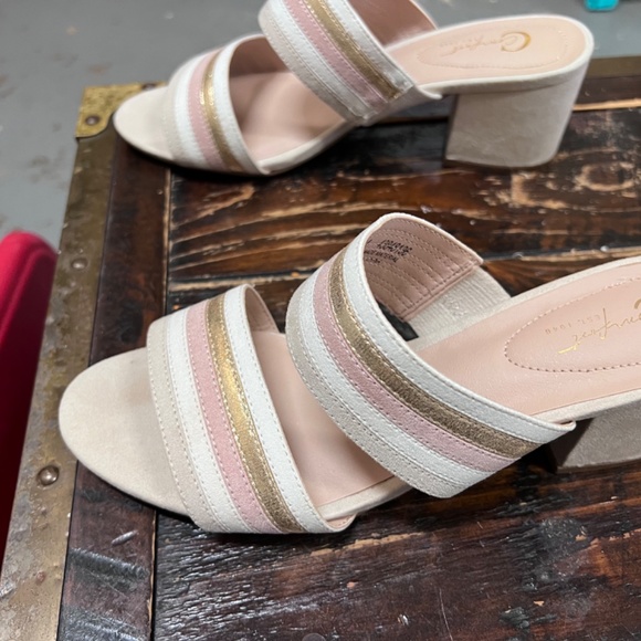 Women’s silo on heels - Picture 2 of 5